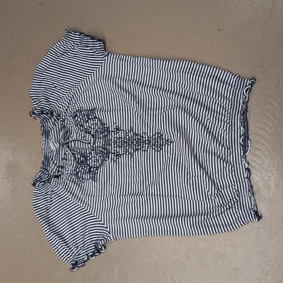 4 Short Sleeve Shirt Bundle - Picture 2 of 13